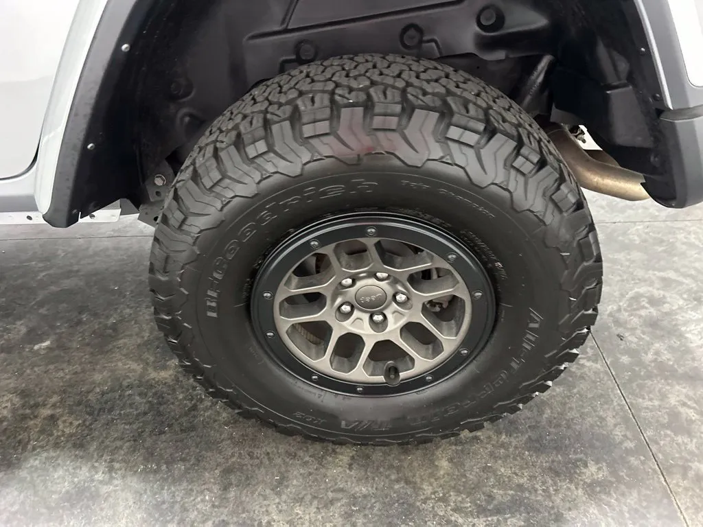 Jeep Wrangler photo 10