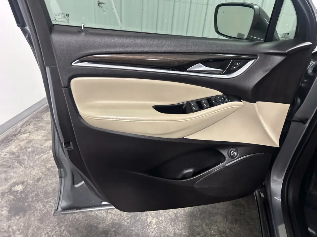 Buick Enclave photo 14