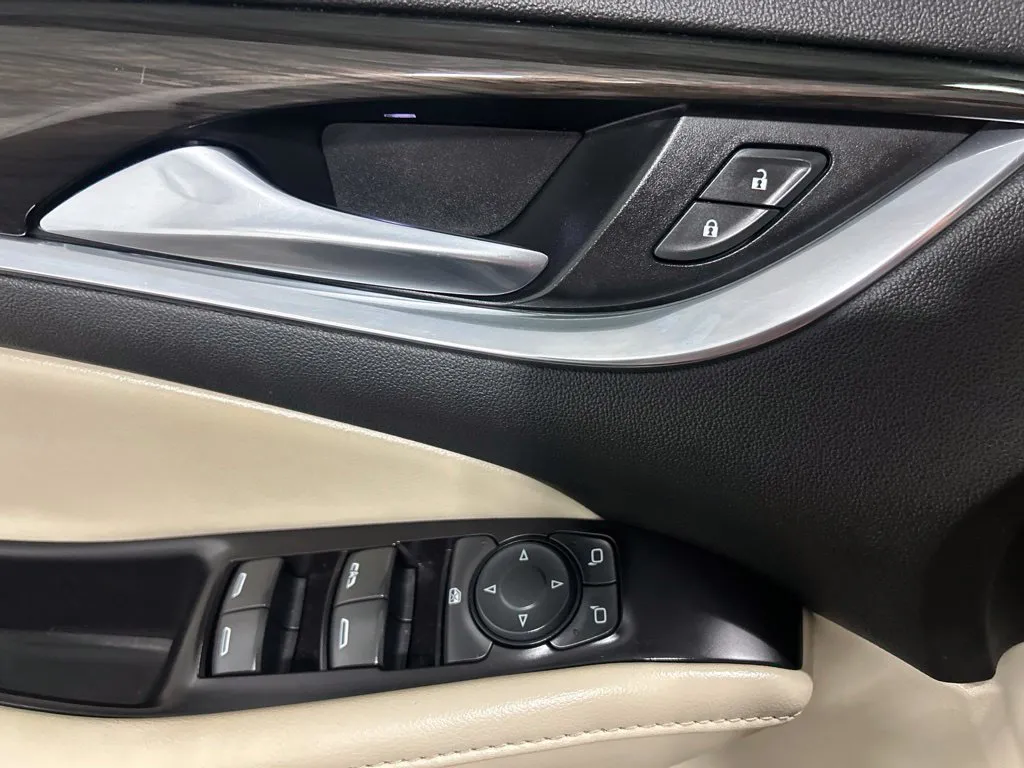 Buick Enclave photo 34