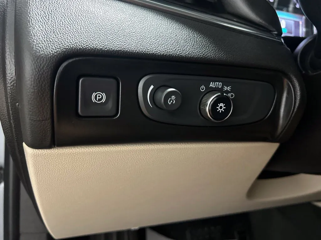 Buick Enclave photo 32