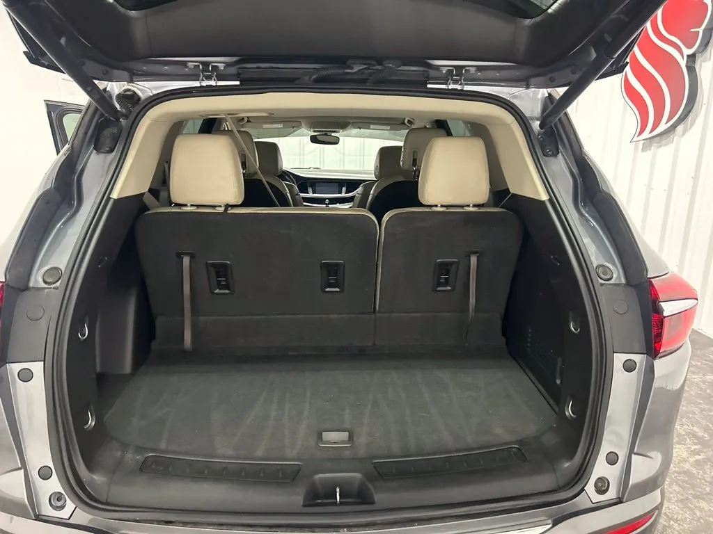 Buick Enclave photo 18