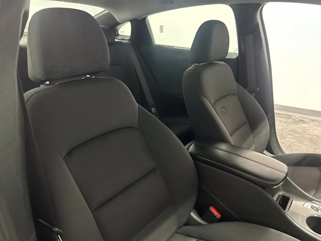 Chevrolet Malibu photo 20