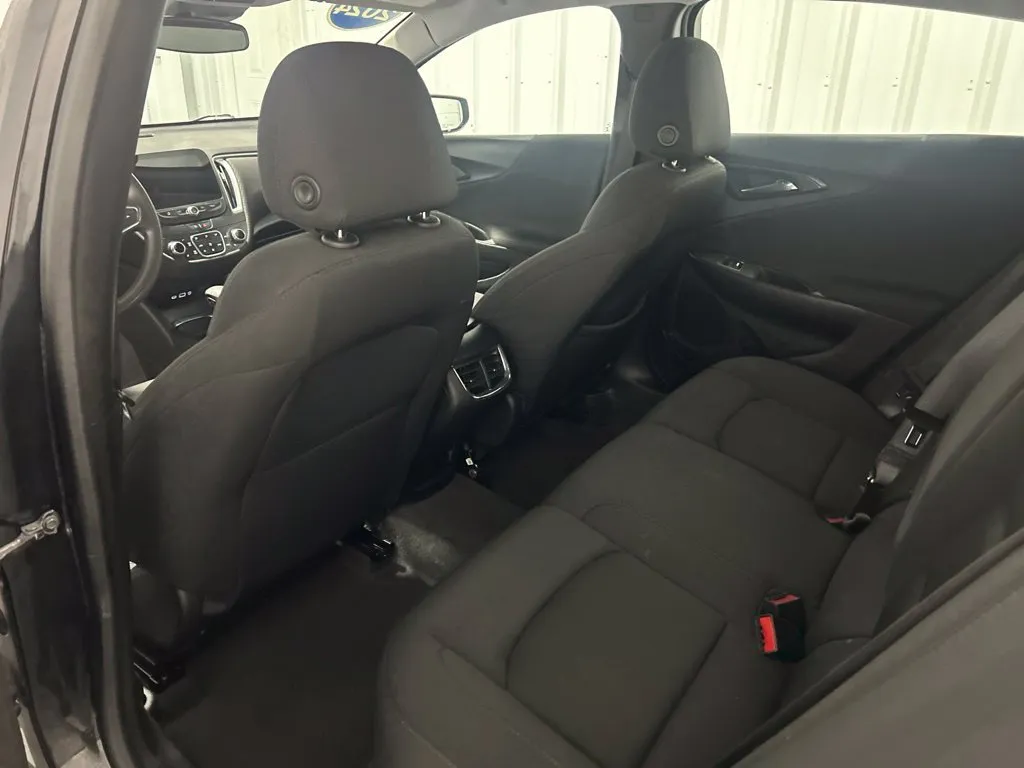 Chevrolet Malibu photo 16