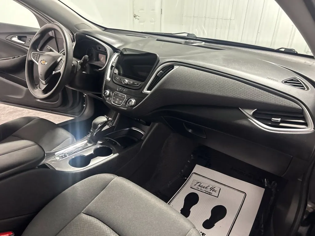 Chevrolet Malibu photo 19