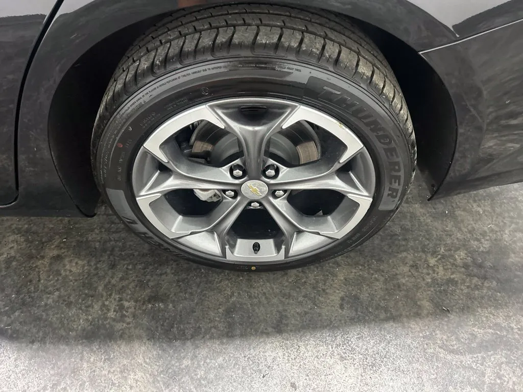 Chevrolet Malibu photo 8