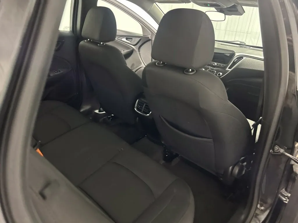 Chevrolet Malibu photo 23
