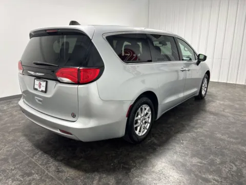 More photos of 2023 Chrysler Voyager LX at Integrity Motors Group, IN