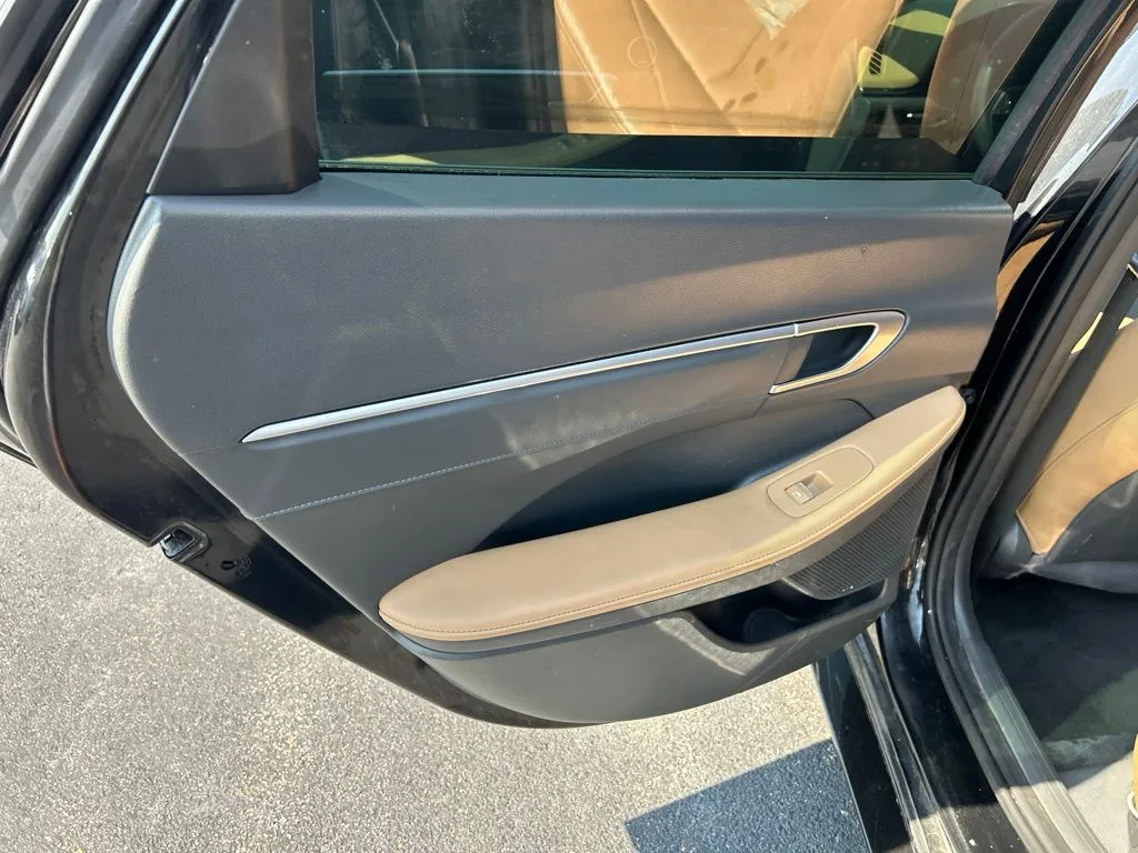 Hyundai Sonata photo 17