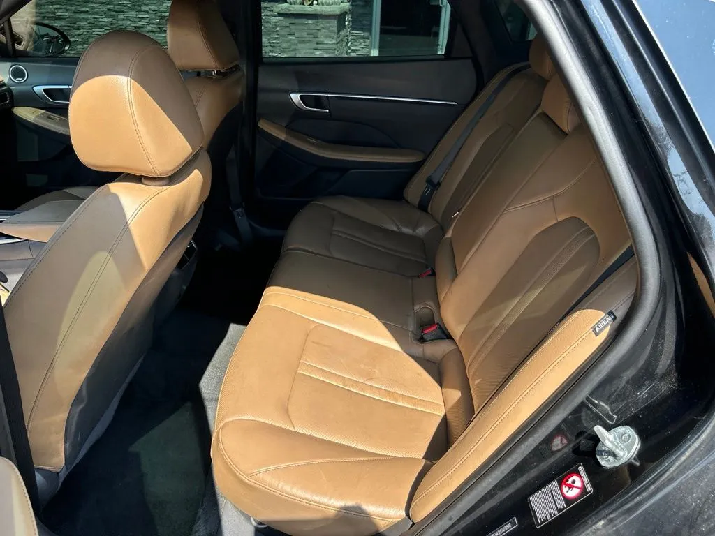Hyundai Sonata photo 16