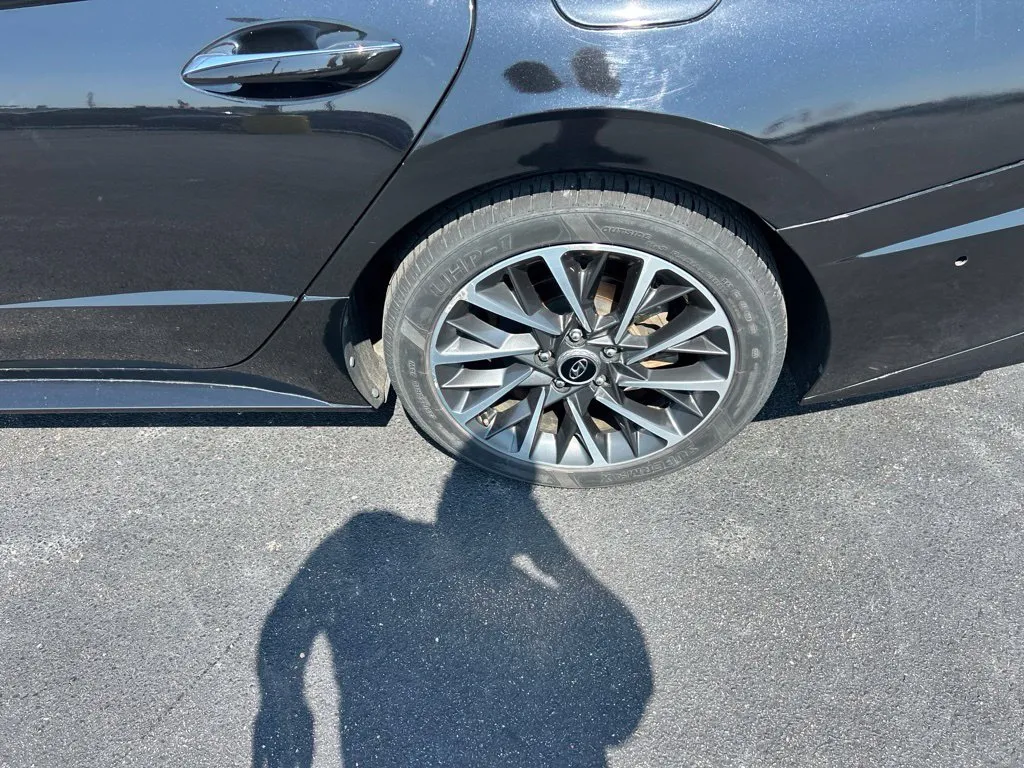Hyundai Sonata photo 11