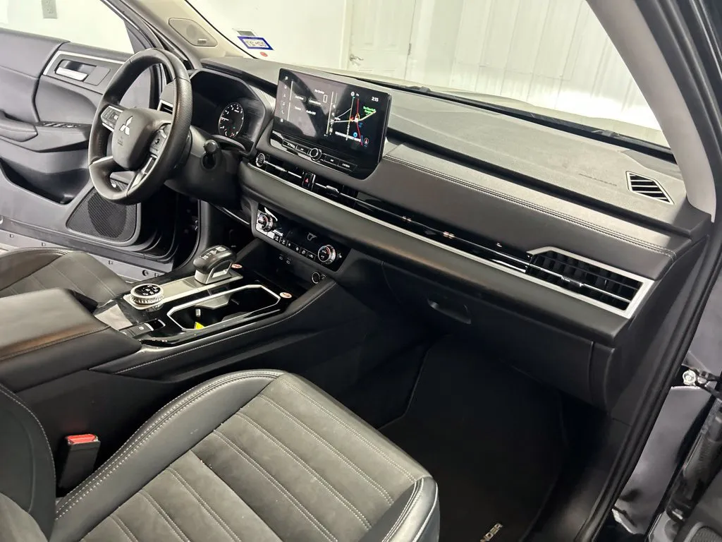 Mitsubishi Outlander photo 17