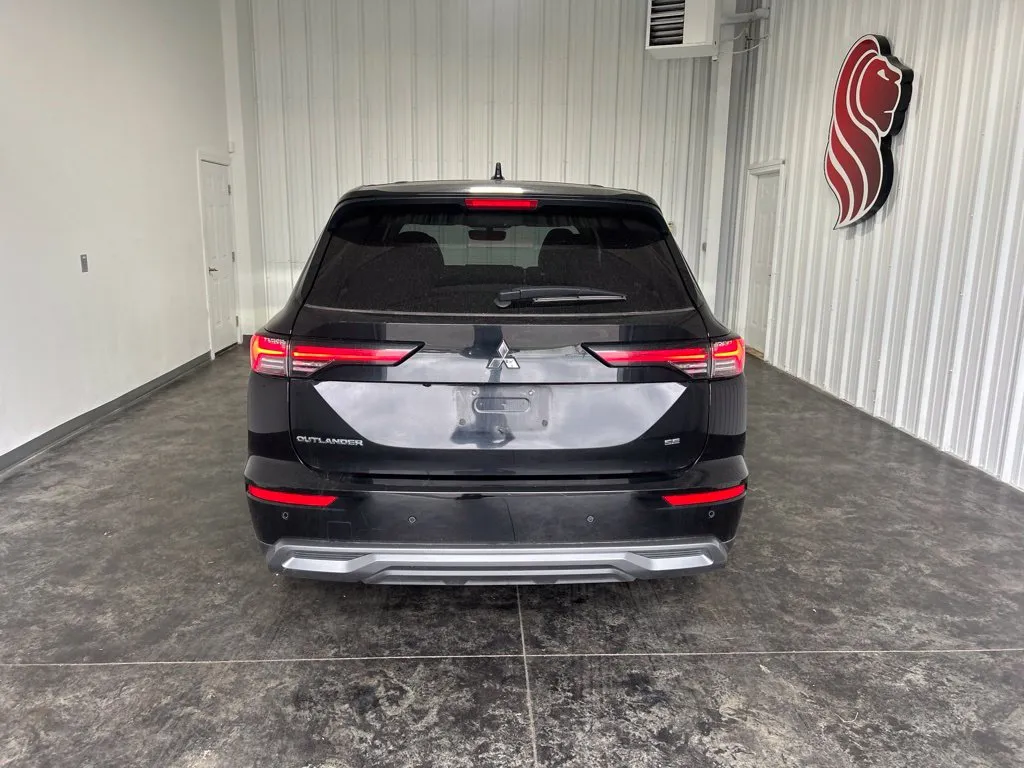 Mitsubishi Outlander photo 3