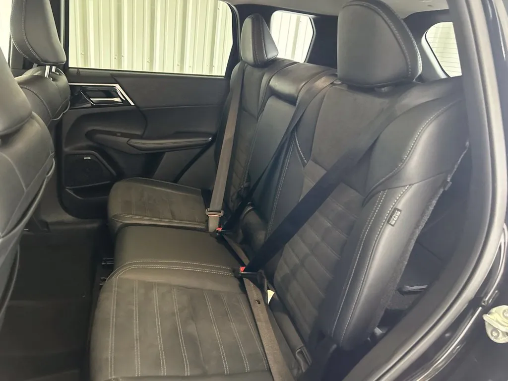 Mitsubishi Outlander photo 14