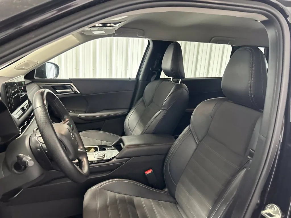 Mitsubishi Outlander photo 11