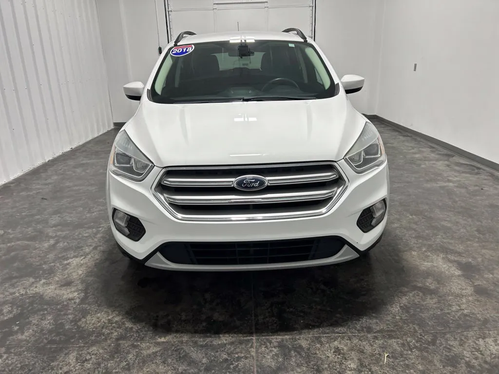 Ford Escape photo 6