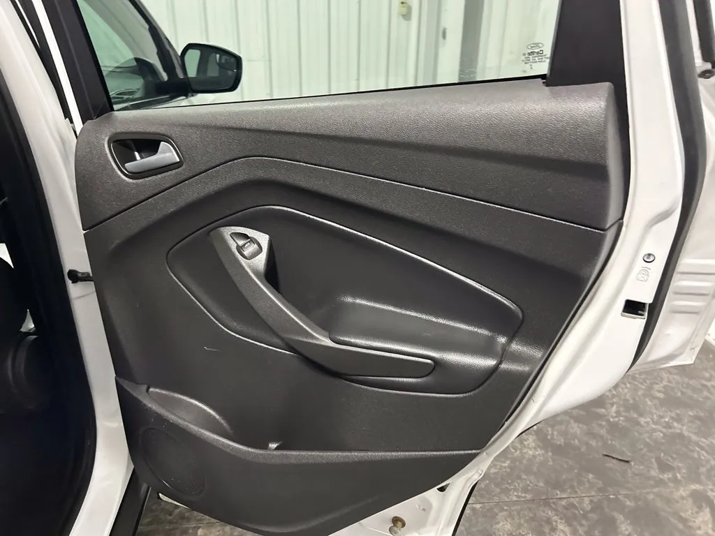 Ford Escape photo 23