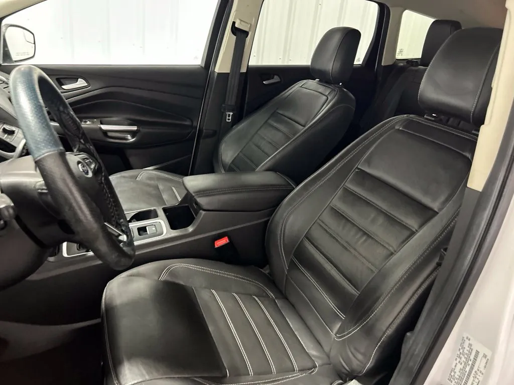 Ford Escape photo 12