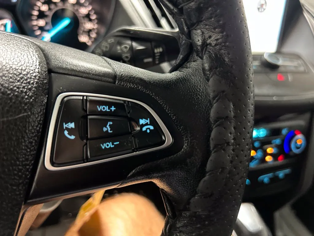 Ford Escape photo 27