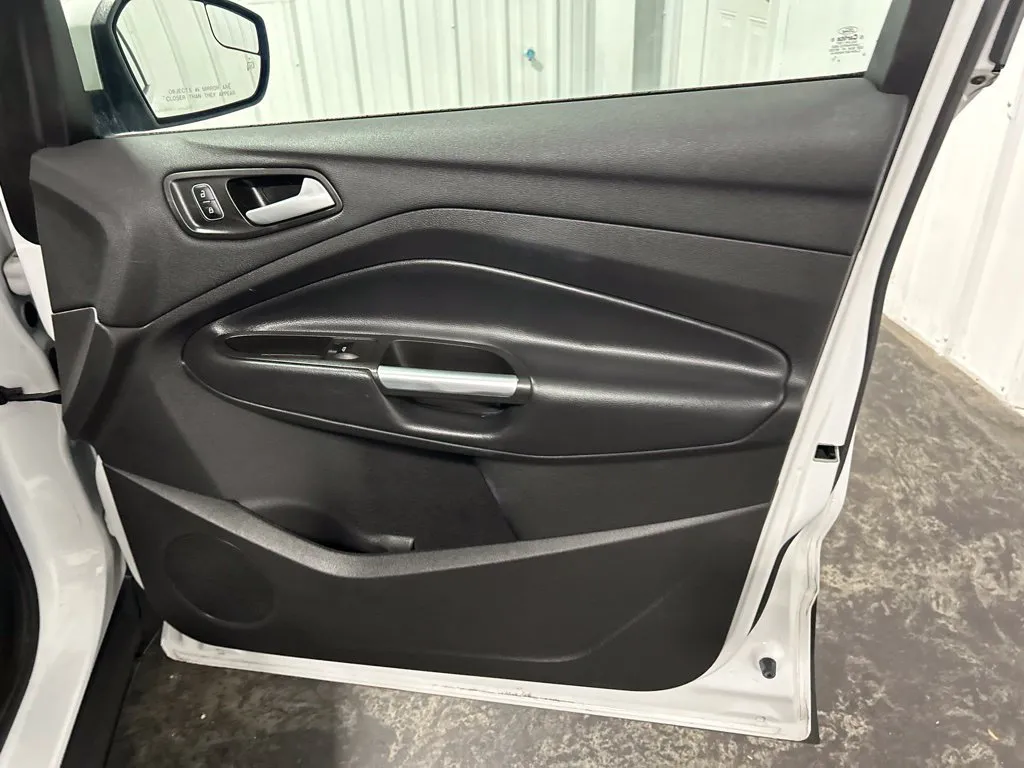 Ford Escape photo 21