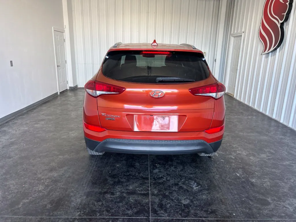 Hyundai Tucson photo 3