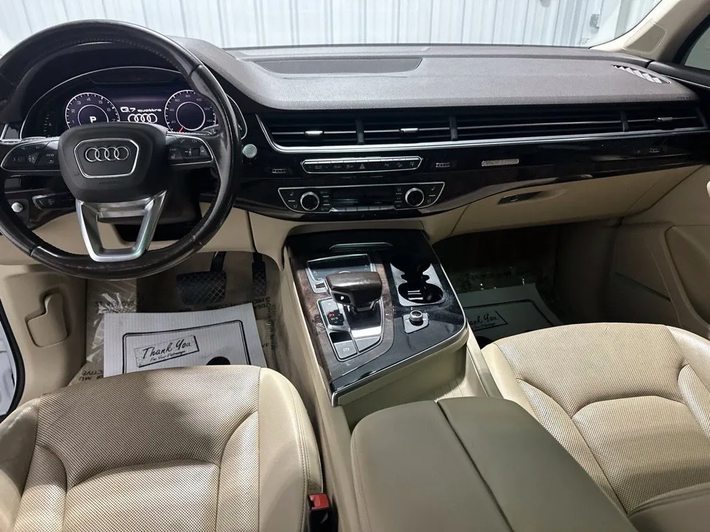 Audi Q7 photo 16