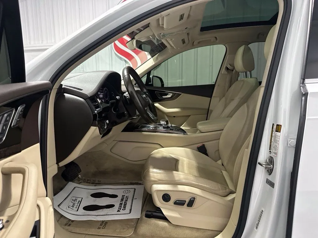 Audi Q7 photo 17