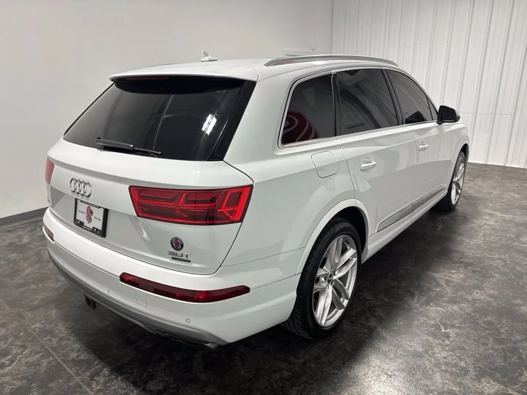 Audi Q7 photo 8