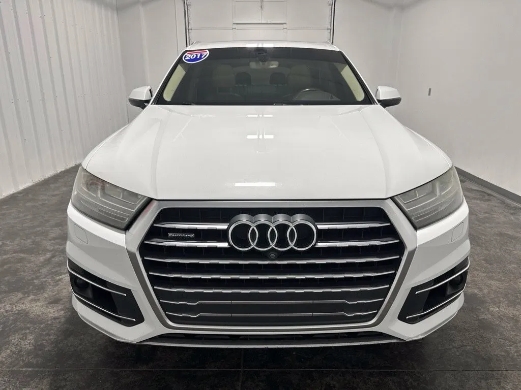 Audi Q7 photo 3