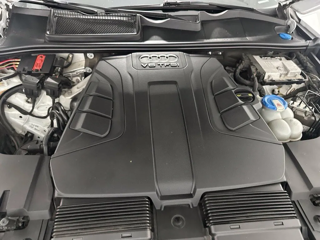 Audi Q7 photo 10