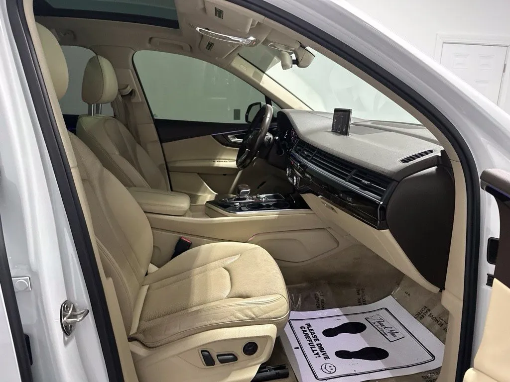 Audi Q7 photo 30