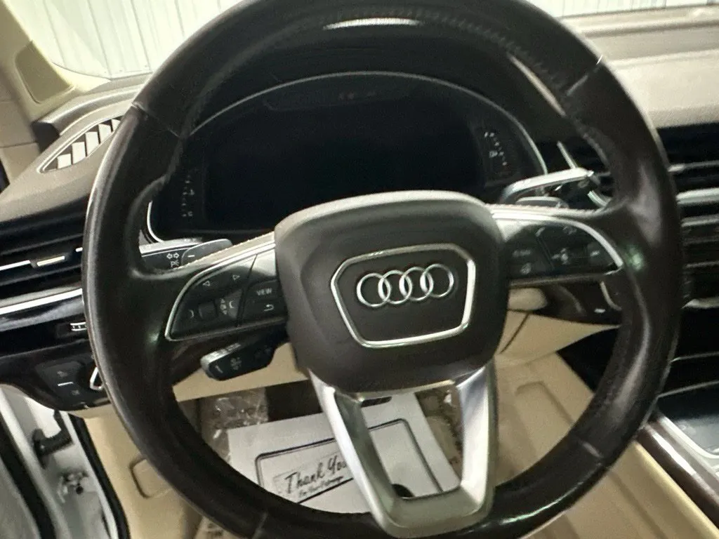 Audi Q7 photo 14