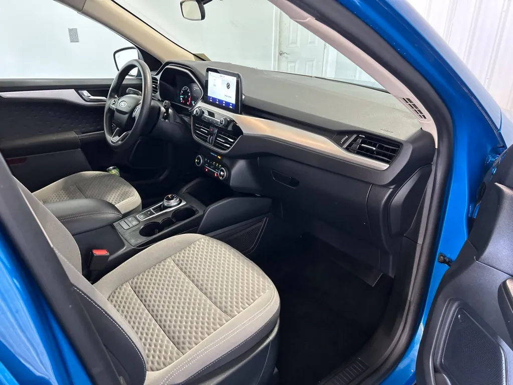 Ford Escape photo 16