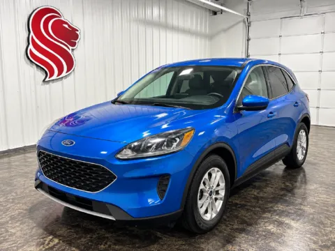 Blue 2020 Ford Escape SE for sale in Evansville, IN