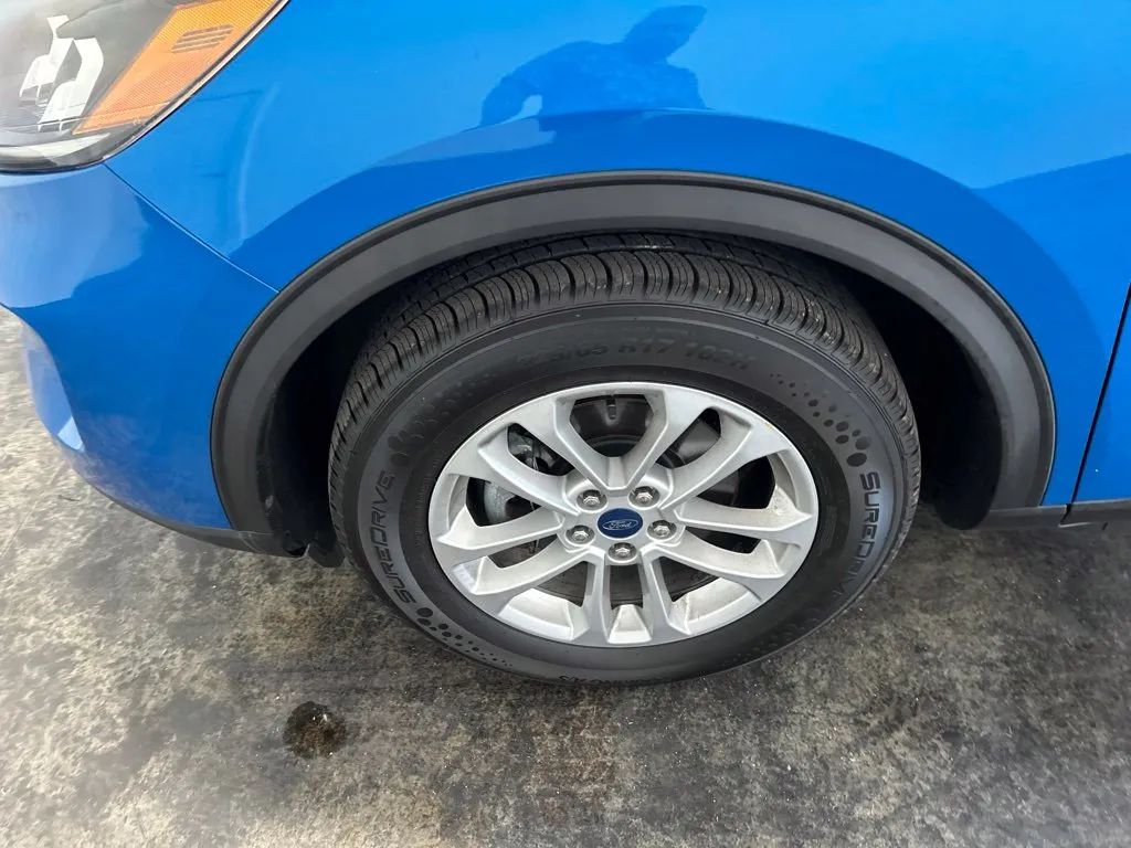 Ford Escape photo 7
