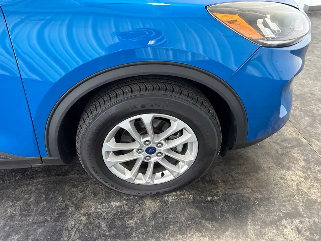 Ford Escape photo 10