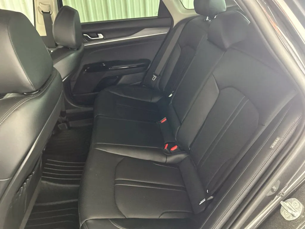 Kia K5 photo 15