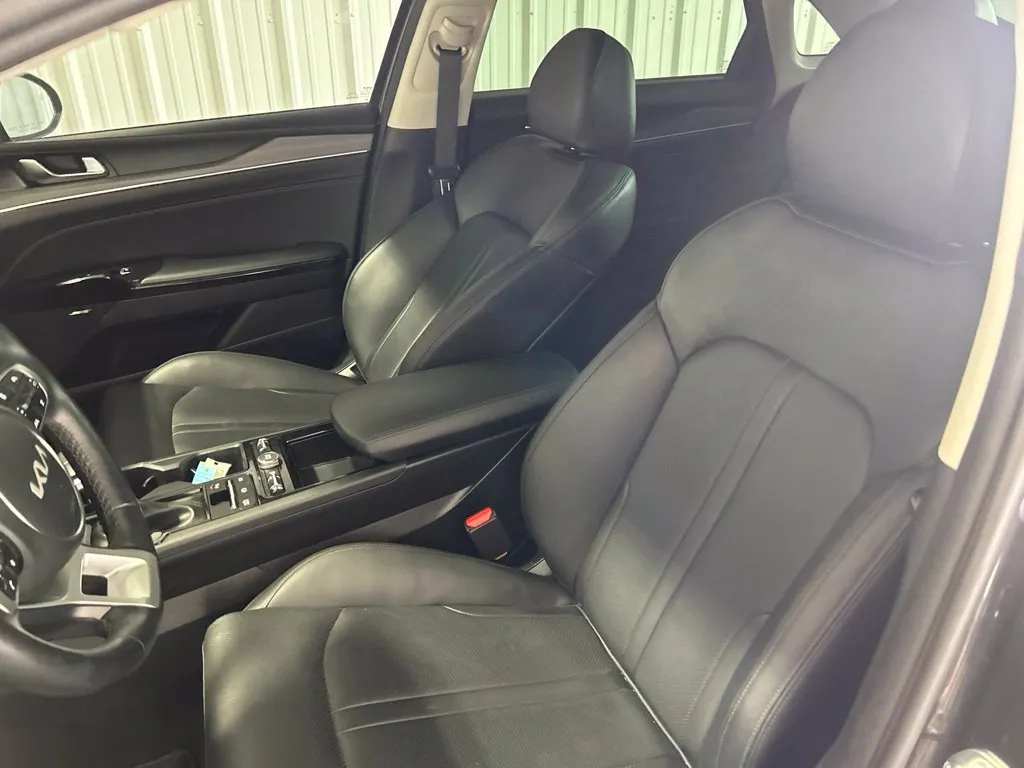 Kia K5 photo 13