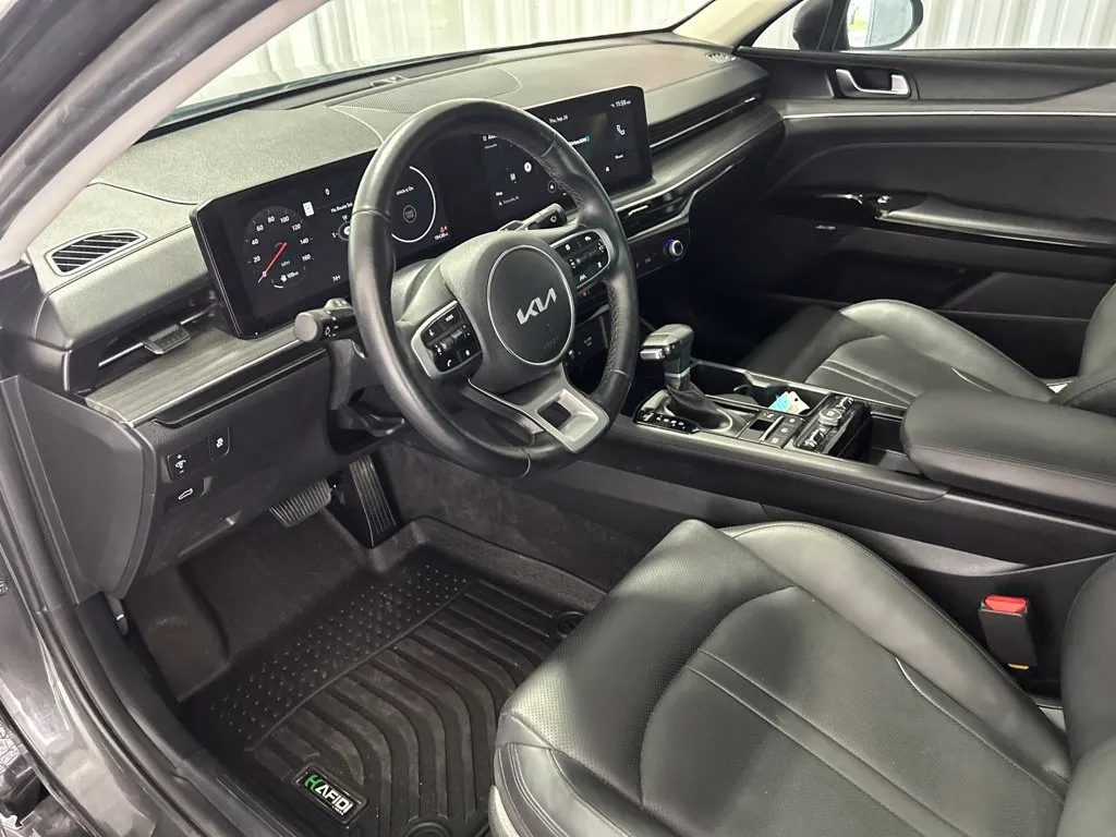 Kia K5 photo 12