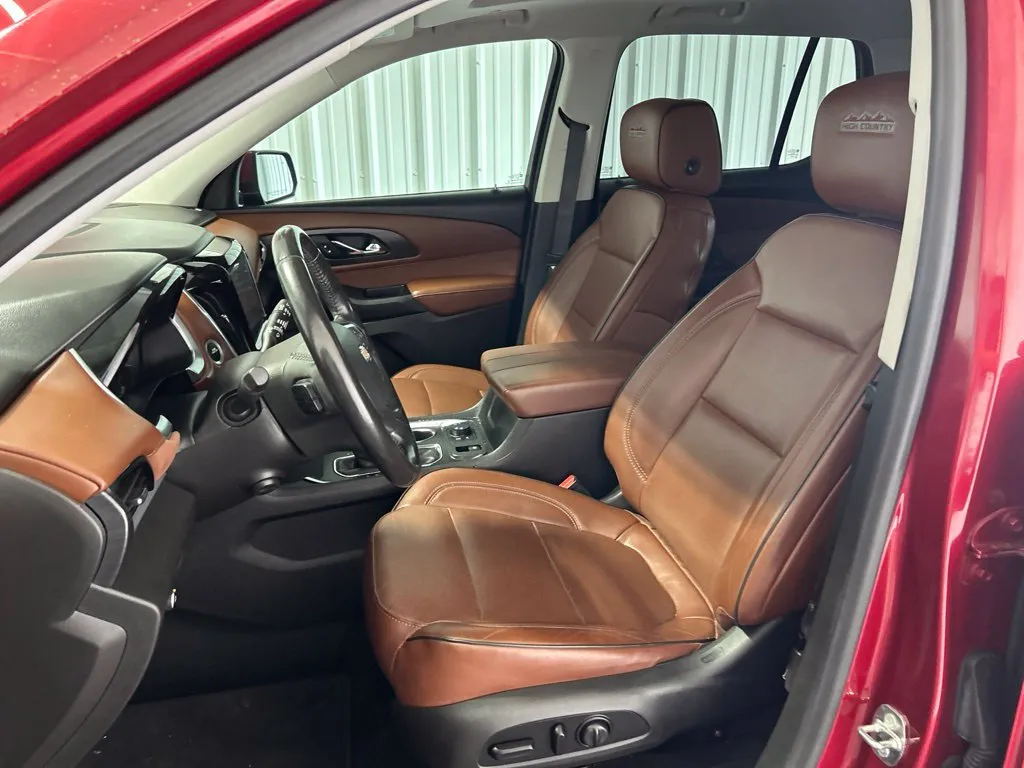 Chevrolet Traverse photo 10