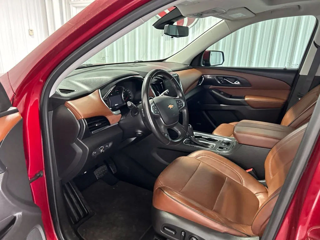 Chevrolet Traverse photo 9