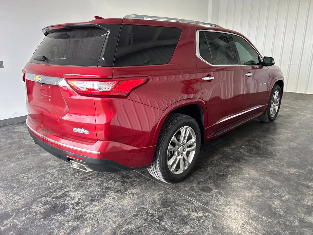 Chevrolet Traverse photo 5