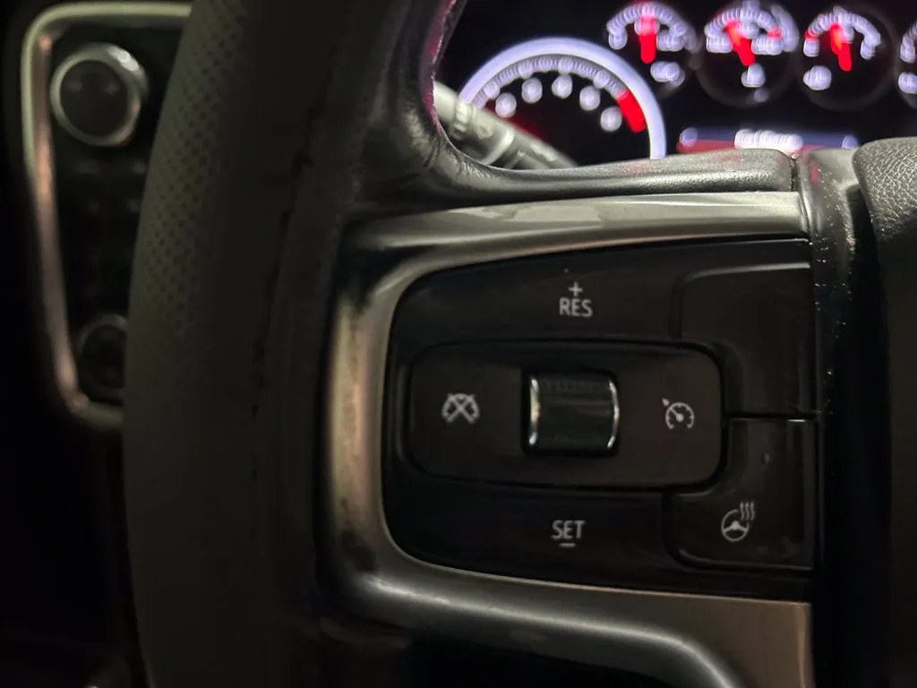 Chevrolet Silverado photo 30