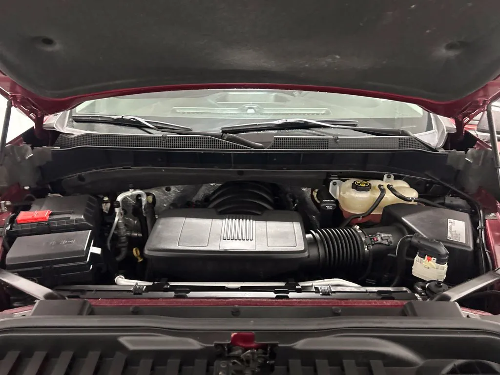 Chevrolet Silverado photo 11
