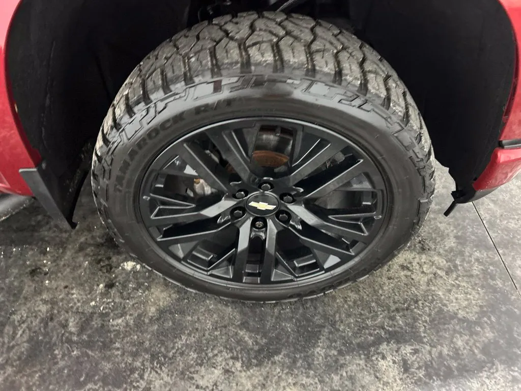 Chevrolet Silverado photo 10