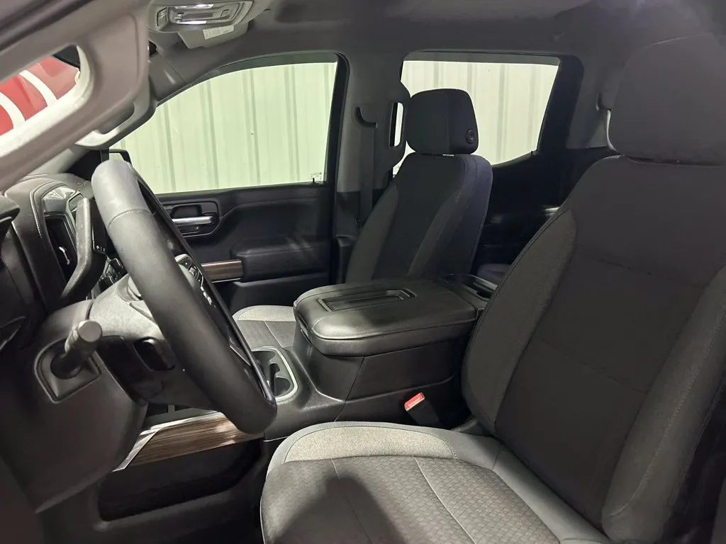 Chevrolet Silverado photo 12