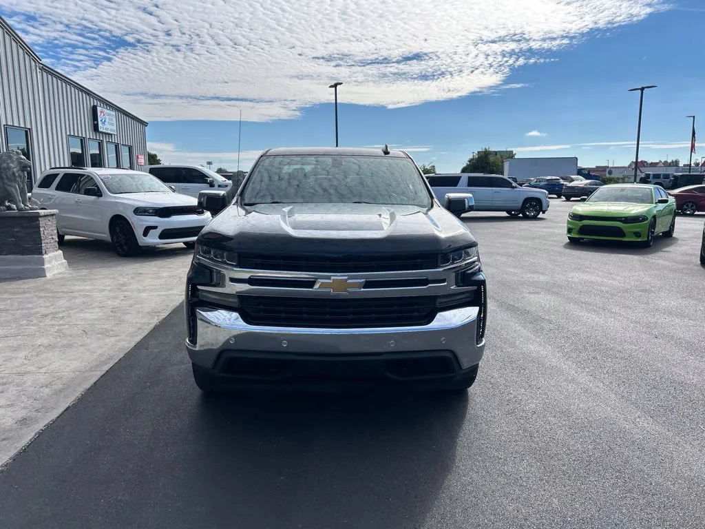 Chevrolet Silverado photo 9