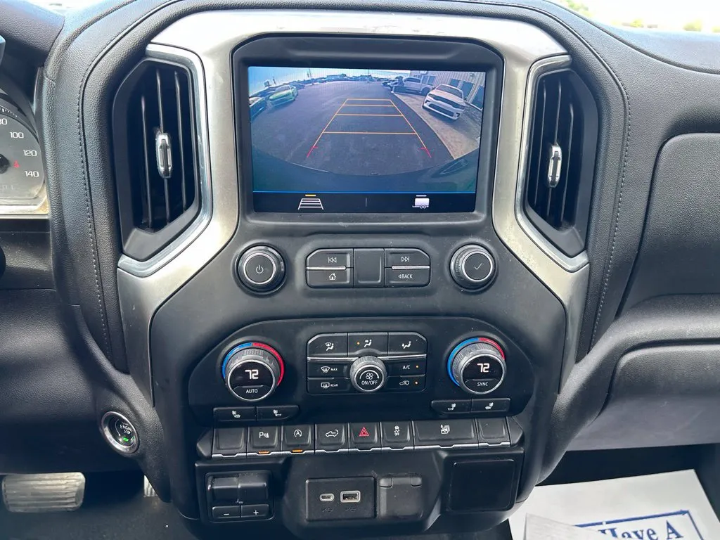 Chevrolet Silverado photo 26