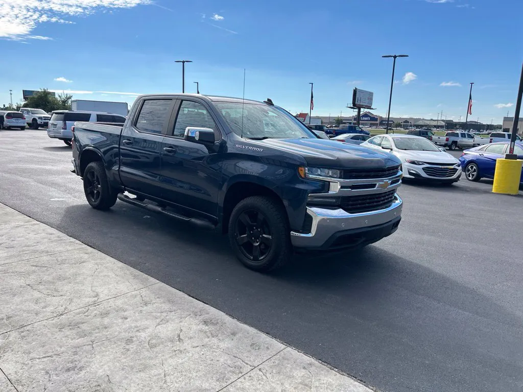 Chevrolet Silverado photo 8