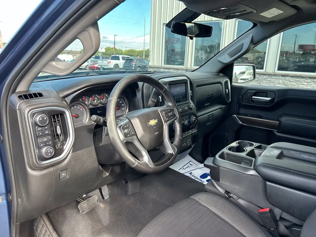 Chevrolet Silverado photo 15