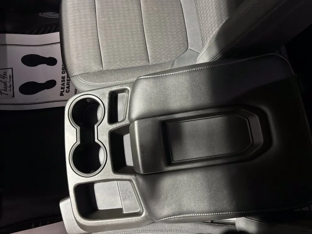 Chevrolet Silverado photo 30